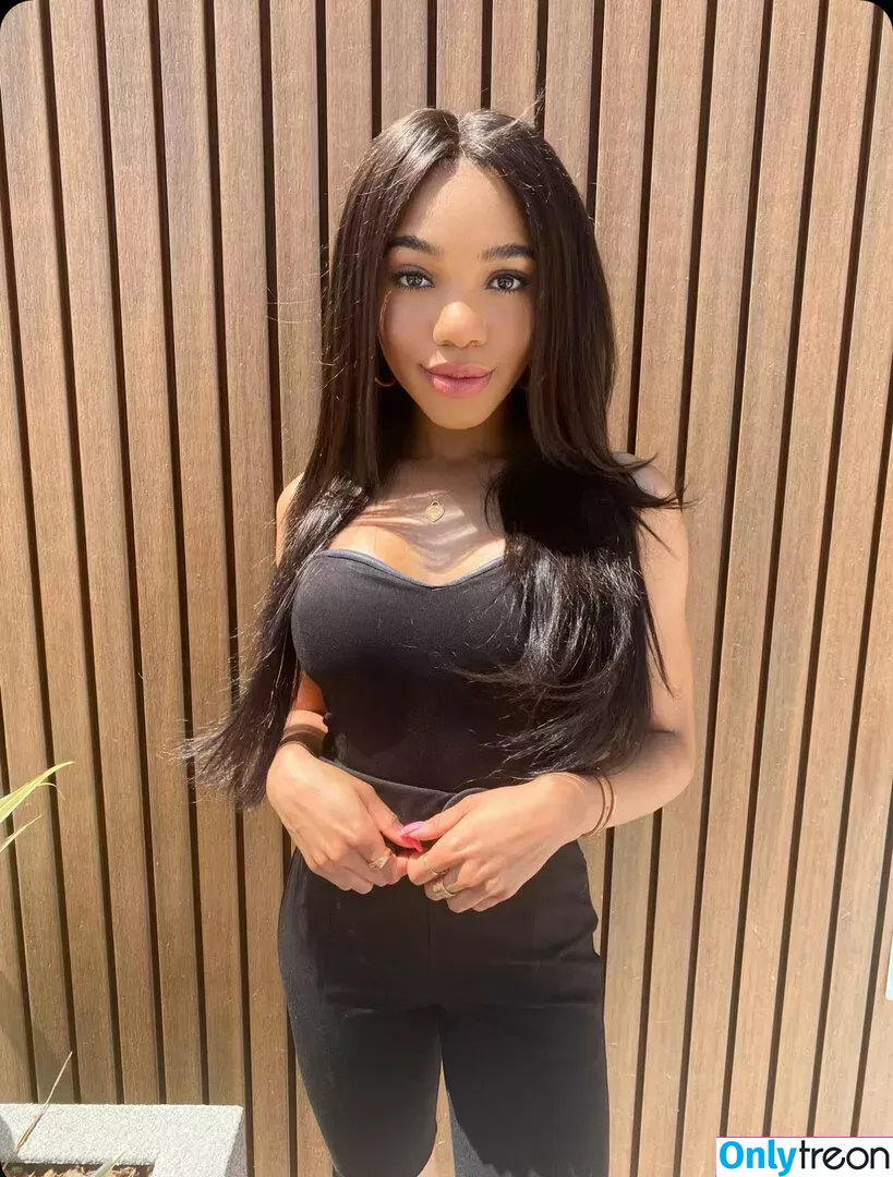 Teala Dunn nude photo #0192 (tlyteala / ttlyteala)