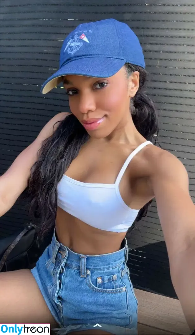 Teala Dunn nude photo #0490 (tlyteala / ttlyteala)