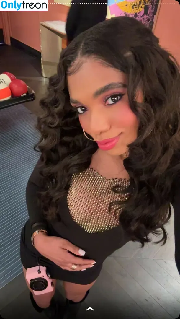 Teala Dunn nude photo #0505 (tlyteala / ttlyteala)