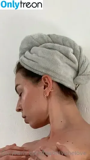 nude photo #0005