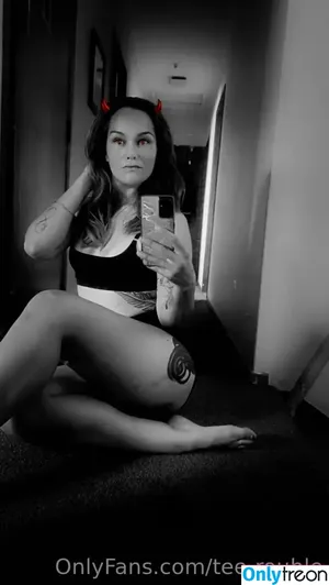 tee-rouble / desairablepeachxx nude photo #0067