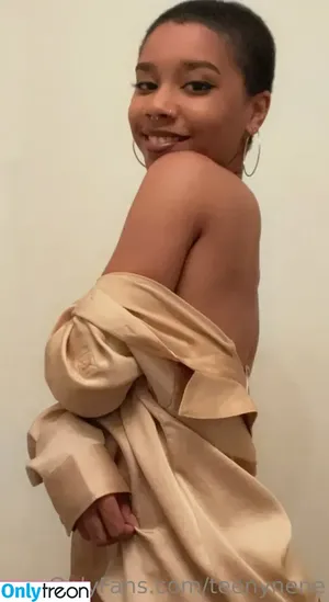  nude photo #0002