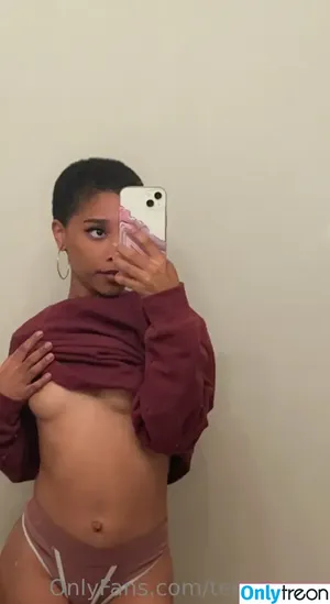  nude photo #0003