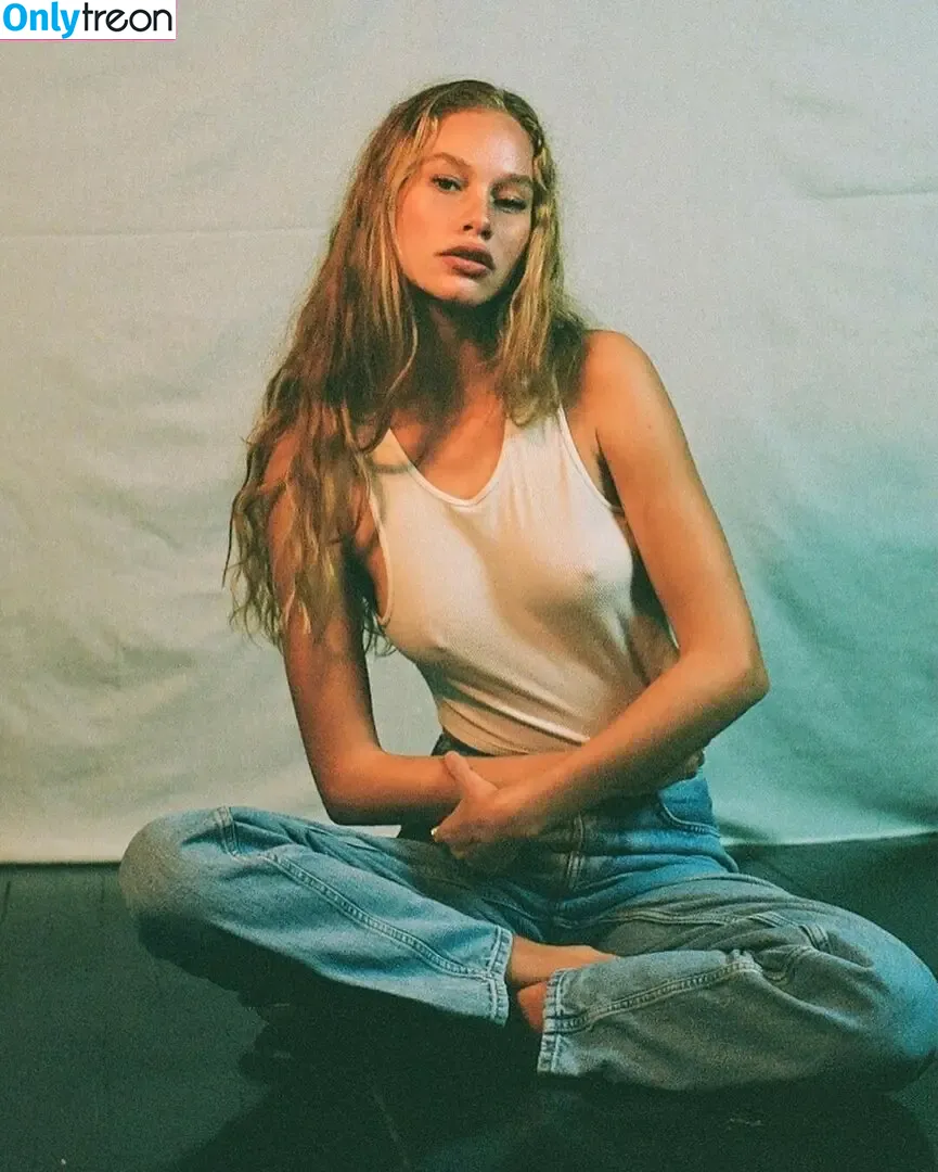 Tess Carter nude photo #0002 (tessaleecarter / tesssummercarter)