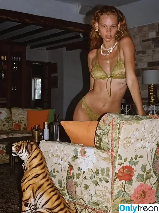 Tess Carter nude photo #0006 (tessaleecarter / tesssummercarter)