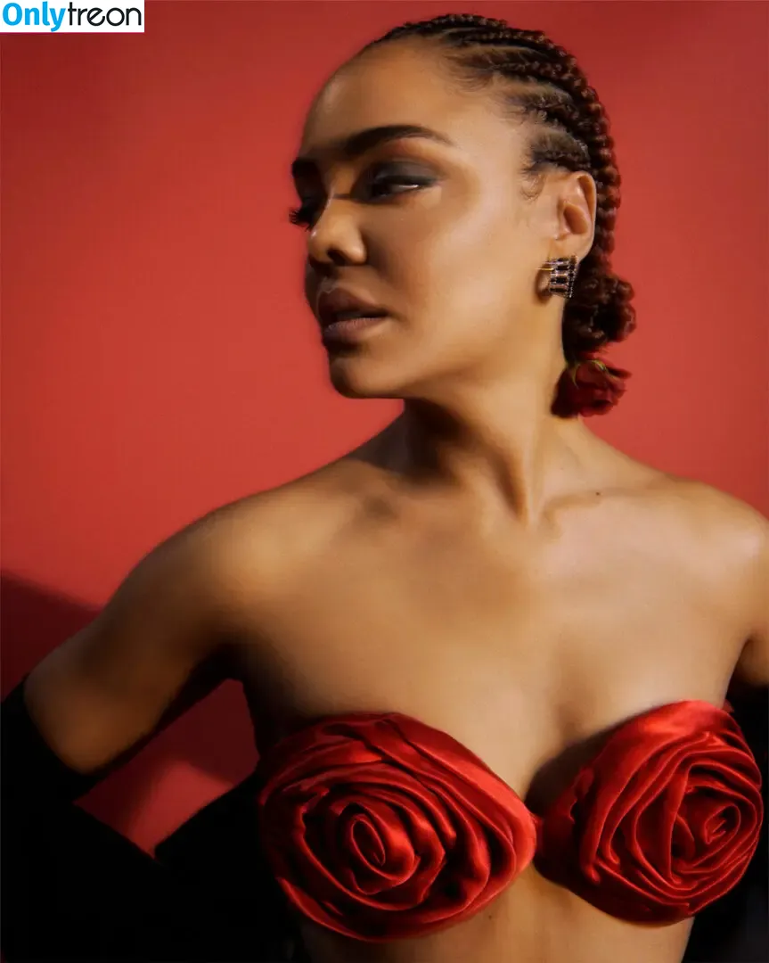Tessa Thompson nude photo #0113 (tessamaethompson)