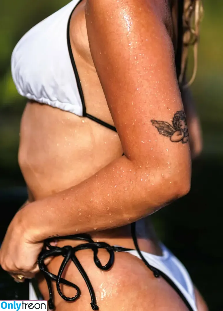 Tessalee nude photo #0263 (_tessaleee_ / imfryourdreamgirll / tessaleecarter)