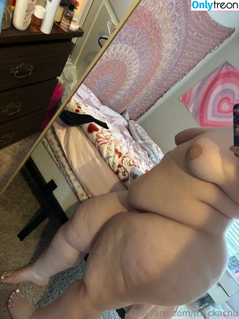 th1ckachu nude photo #0008 (th1ckachu)