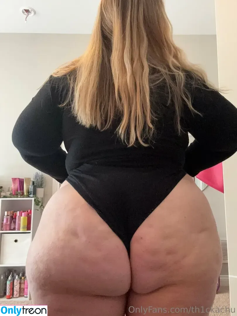 th1ckachu nude photo #0011 (th1ckachu)