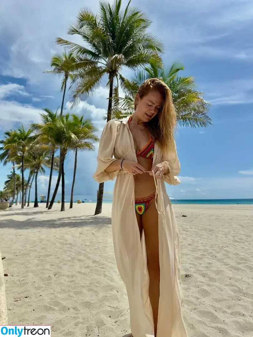Thaís Pacholek nude photo #0052 (thaispacholek)