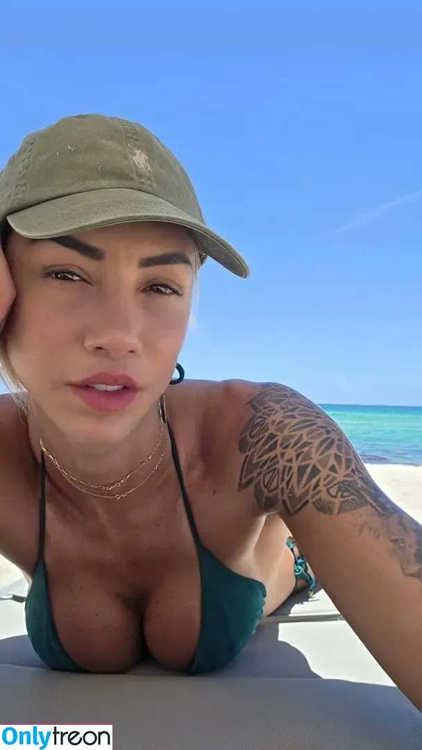 Thaisa Daher nude photo #0334 (daherthaisa)