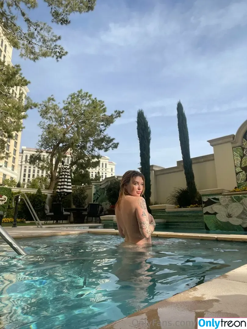 thankscourtneyy nude photo #0045 (heycourtneyy)