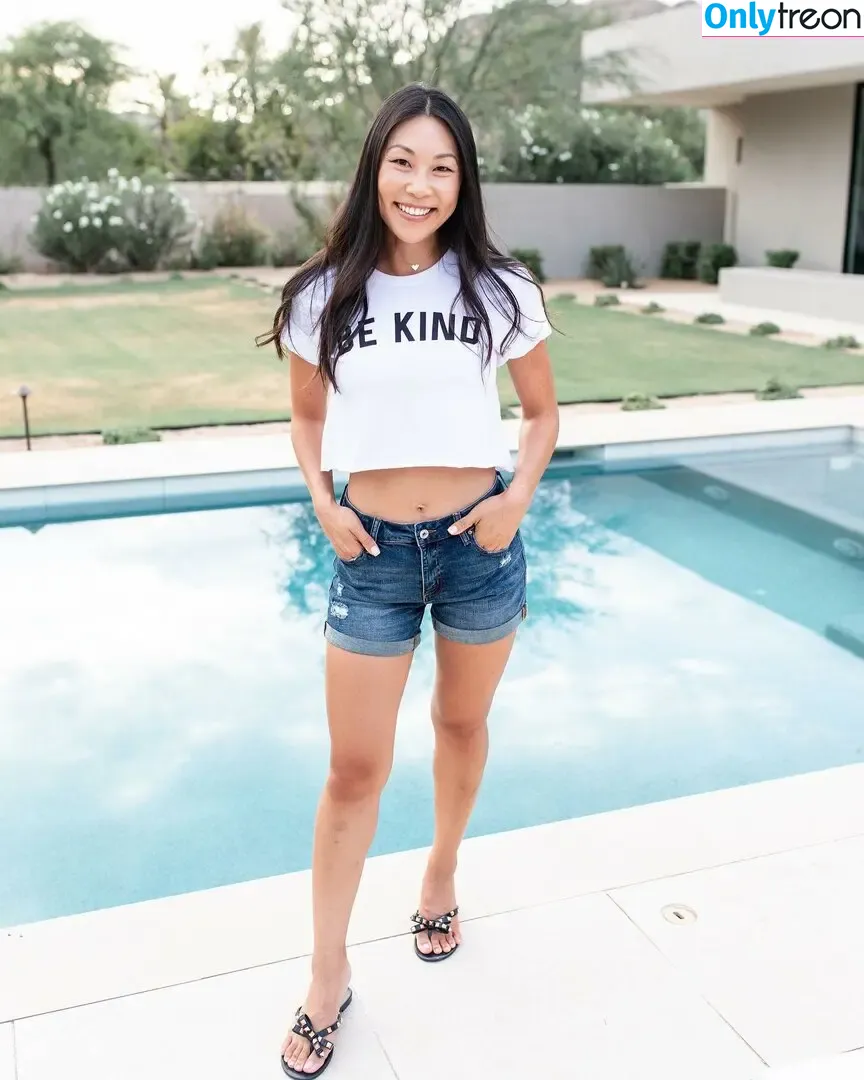 That Jenn Girl nude photo #0052 (Jennifer Chiu / jenn_l / thatjenngirl / thatjennngirl)