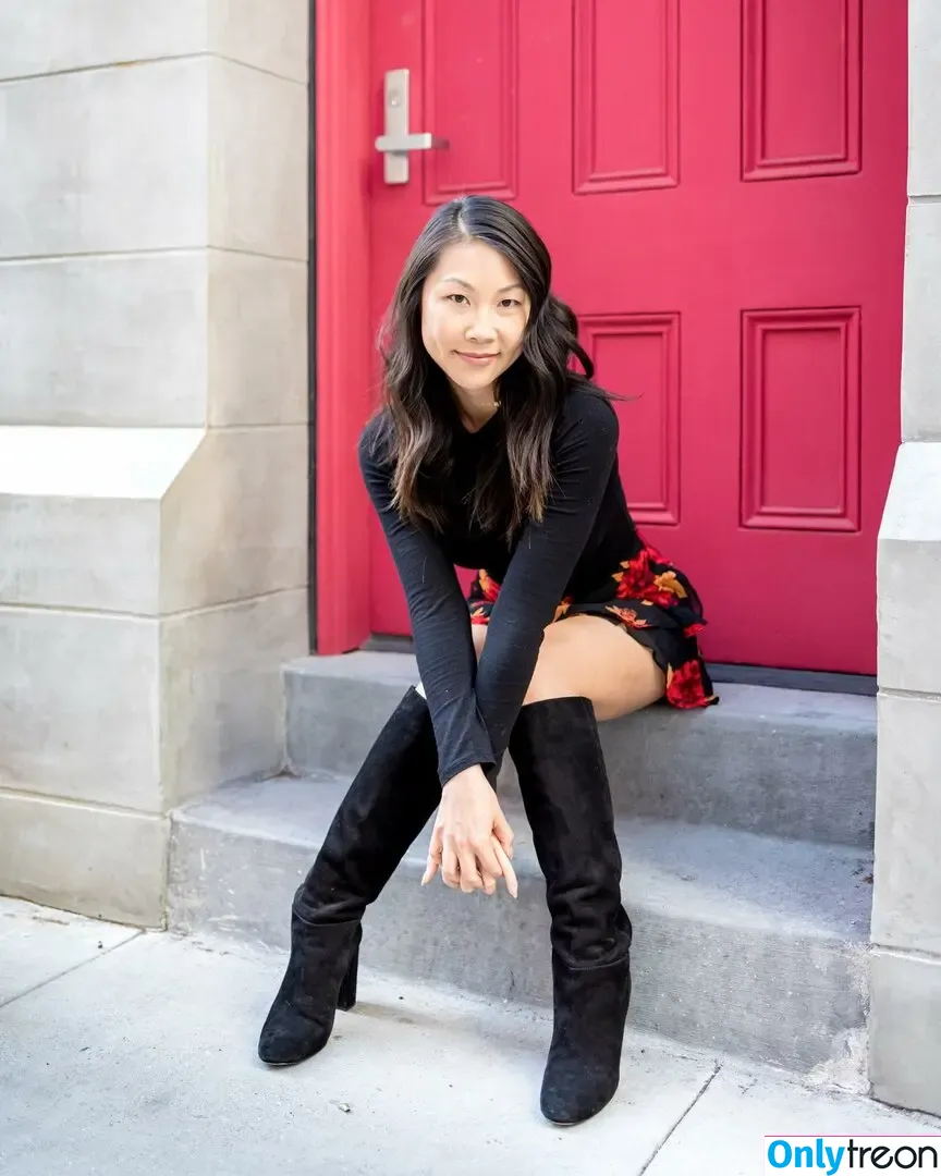 That Jenn Girl nude photo #0122 (Jennifer Chiu / jenn_l / thatjenngirl / thatjennngirl)