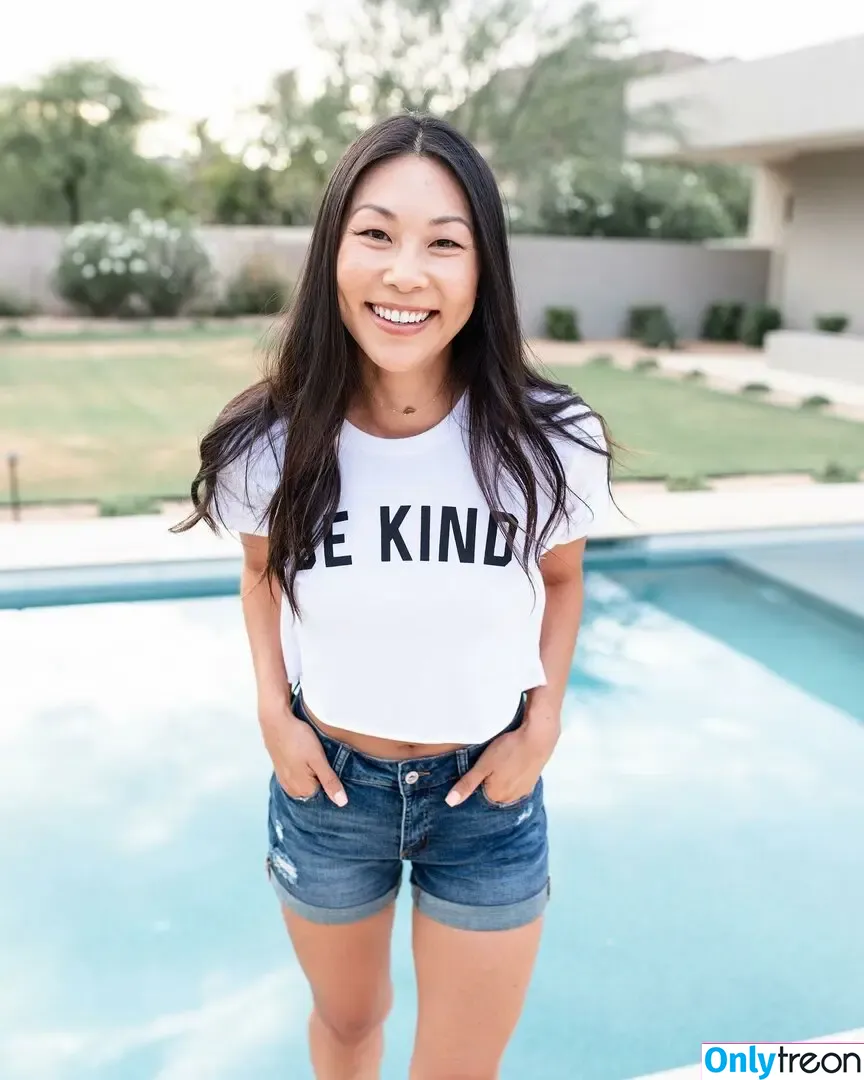 That Jenn Girl nude photo #0124 (Jennifer Chiu / jenn_l / thatjenngirl / thatjennngirl)