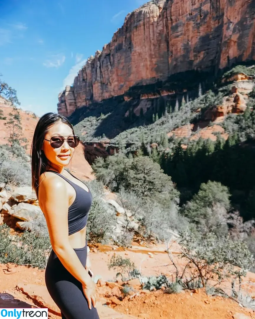 That Jenn Girl nude photo #0138 (Jennifer Chiu / jenn_l / thatjenngirl / thatjennngirl)