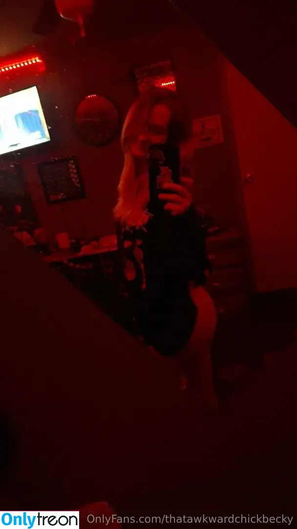 thatawkwardchickbecky nude photo #0021 (thatawkwardchickbecky)