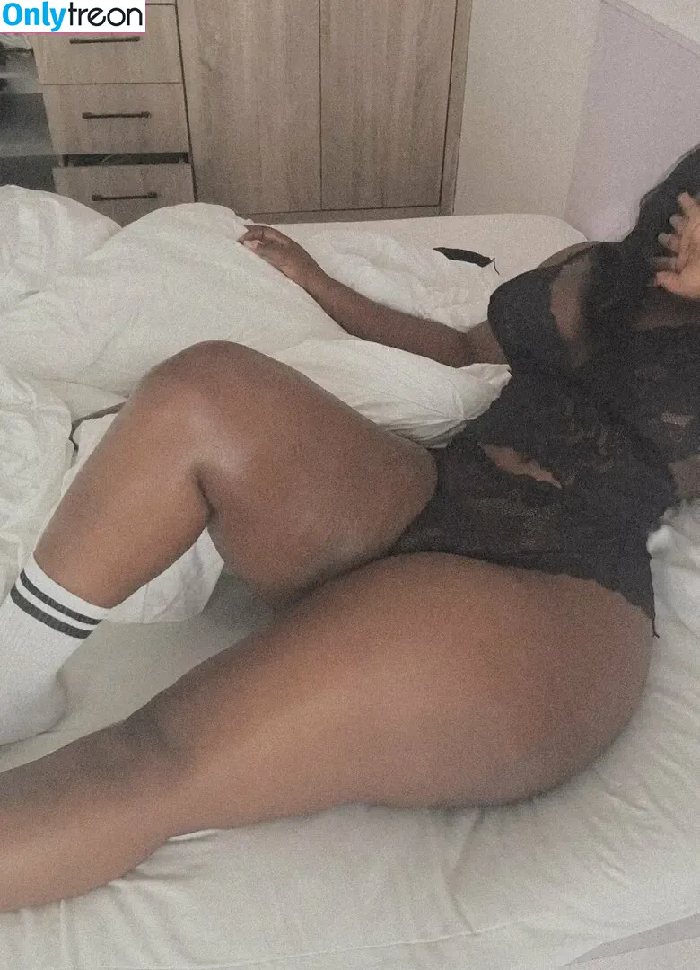 thatbootythox nude photo #0018 (thatbootythox)