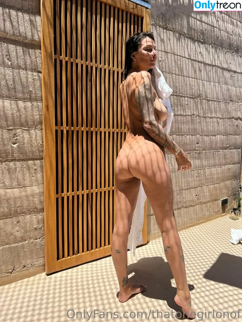 thatonegirlonof nude photo #0004 (that._one_.girl)