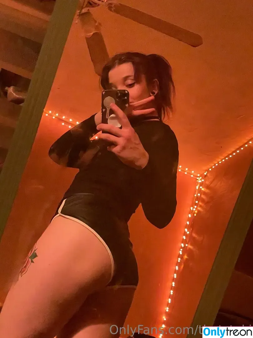 thatstoki nude photo #0016 (thats.t0okie)