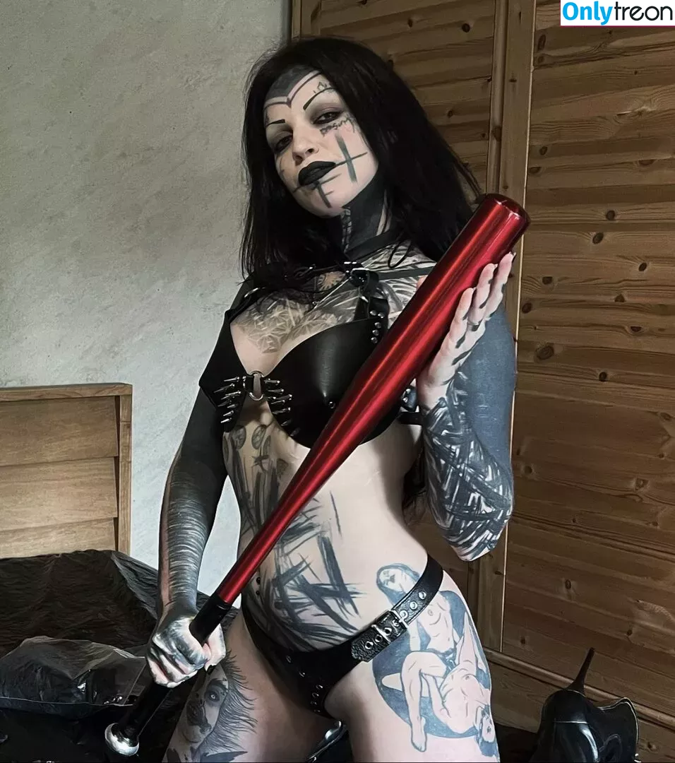 The Pegging Index nude photo #0261 (AlessaloveX / alessalove.x / katopunk)