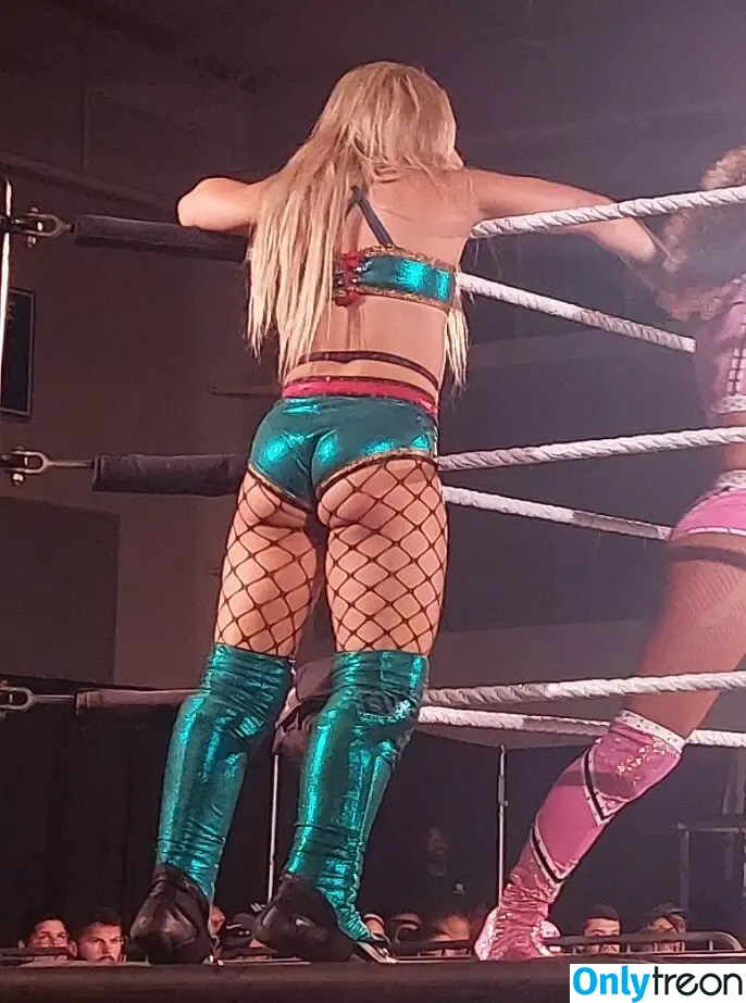 Thea Hail nude photo #0333 (theahail_wwe)