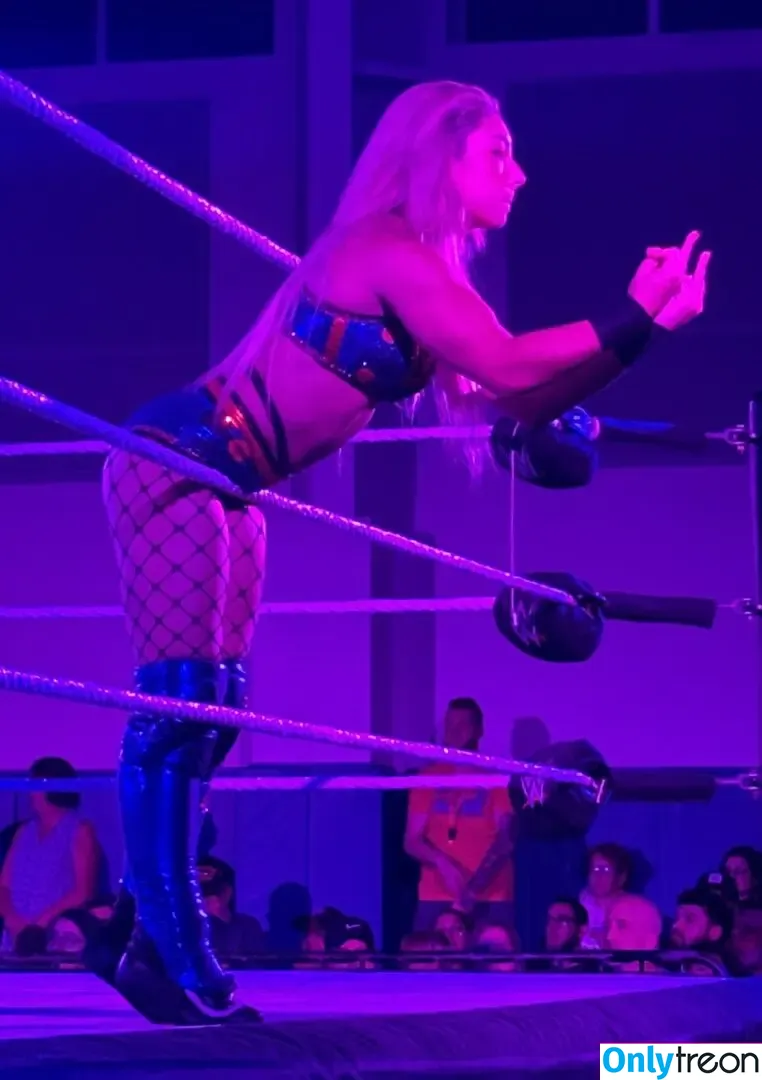 Thea Hail nude photo #0338 (theahail_wwe)
