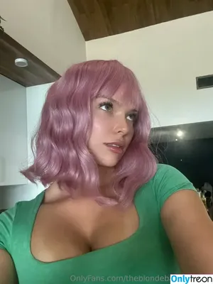 theblondebarbiexo555 / thechanelbestcoast nude photo #0003