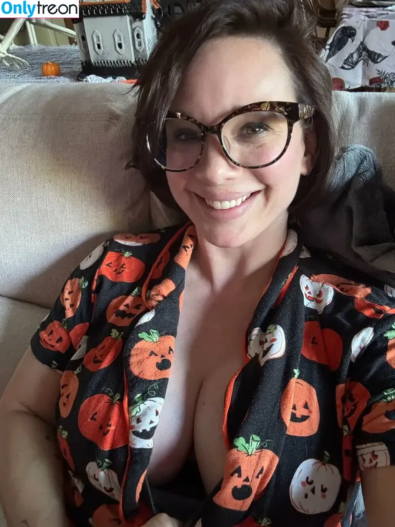thebrittanyxoxo nude photo #0093 (brittanyelizabethxoxo)