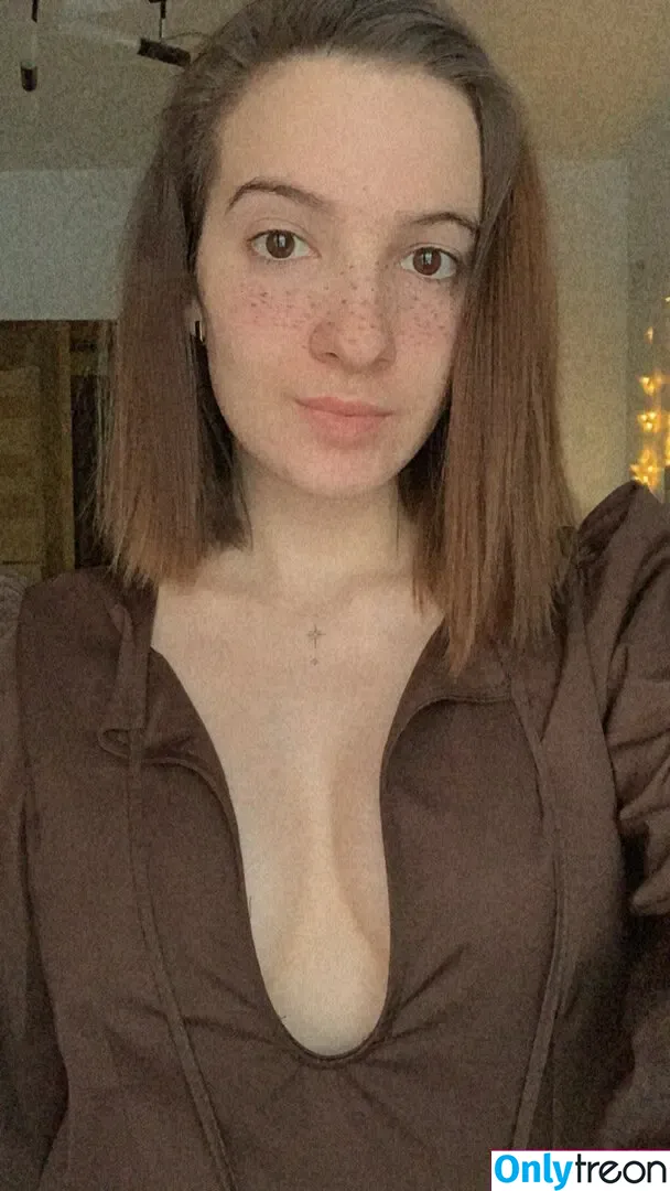 theearthembodied nude photo #0041 (Summer)