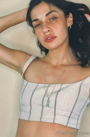 thefriendzone nude photo #0011
