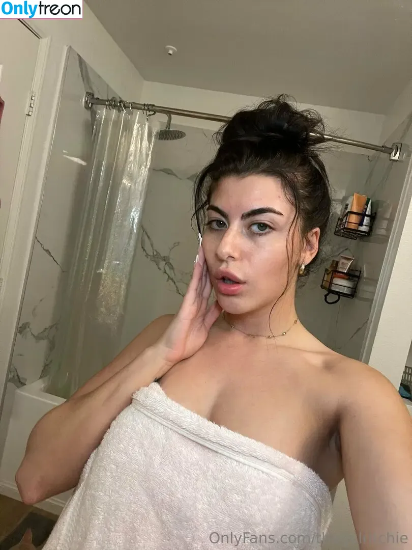 thegalritchie nude photo #0011 (thegalritchie)