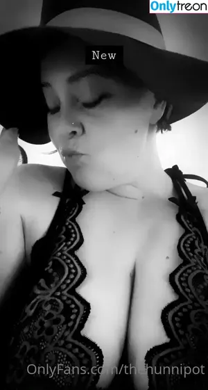 thehunnipot / thehunnipot_esthetics nude photo #0029