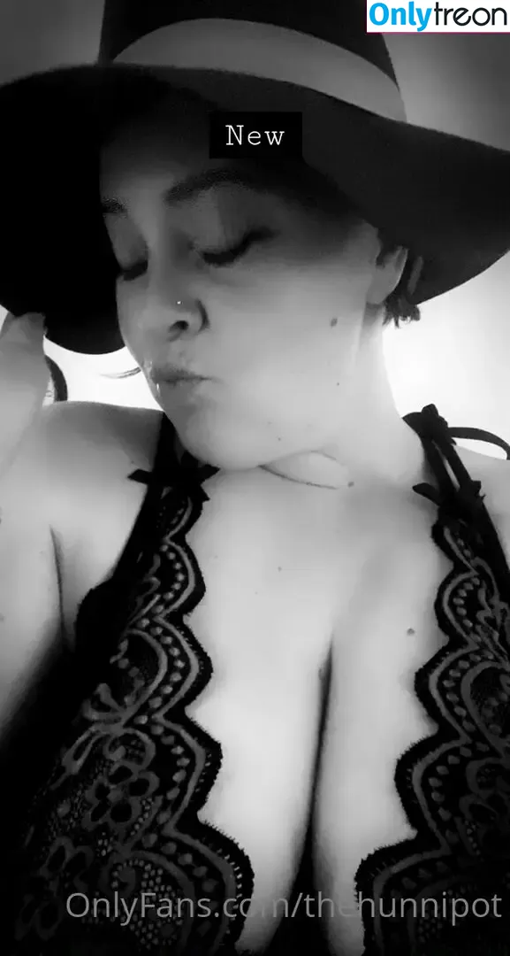 thehunnipot nude photo #0029 (thehunnipot_esthetics)