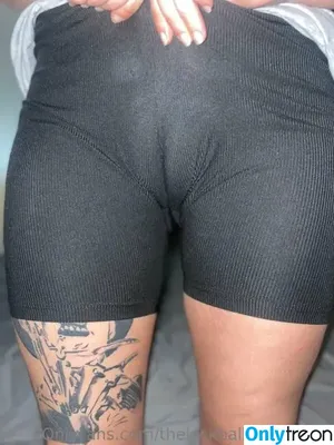 thekickballchampp / misshazel_jrt nude photo #0003