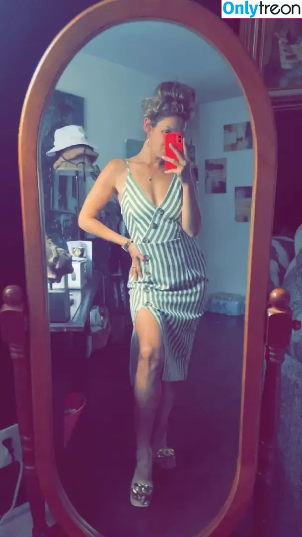 thekickballchampp nude photo #0018 (misshazel_jrt)