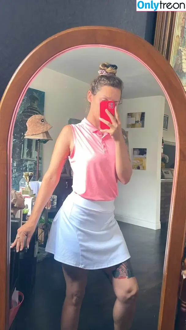 thekickballchampp nude photo #0032 (misshazel_jrt)