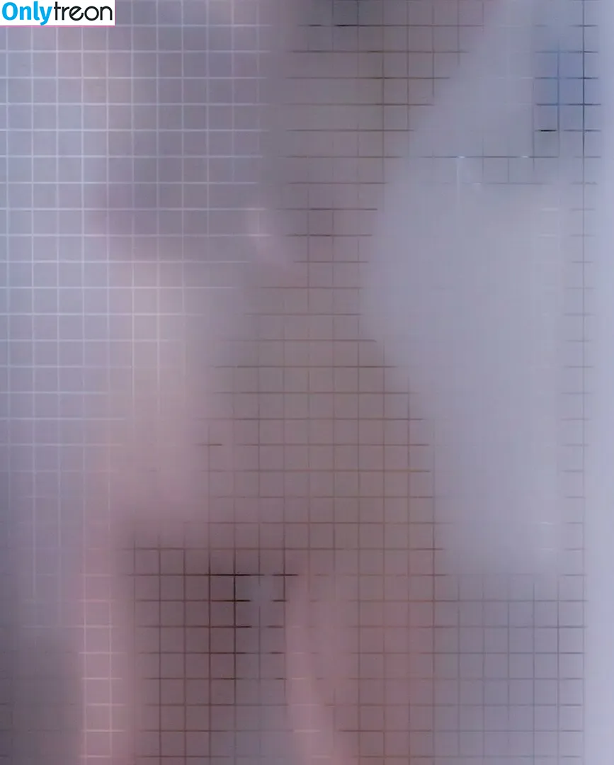 thekinkypanda nude photo #0002 (kiinkypanda)