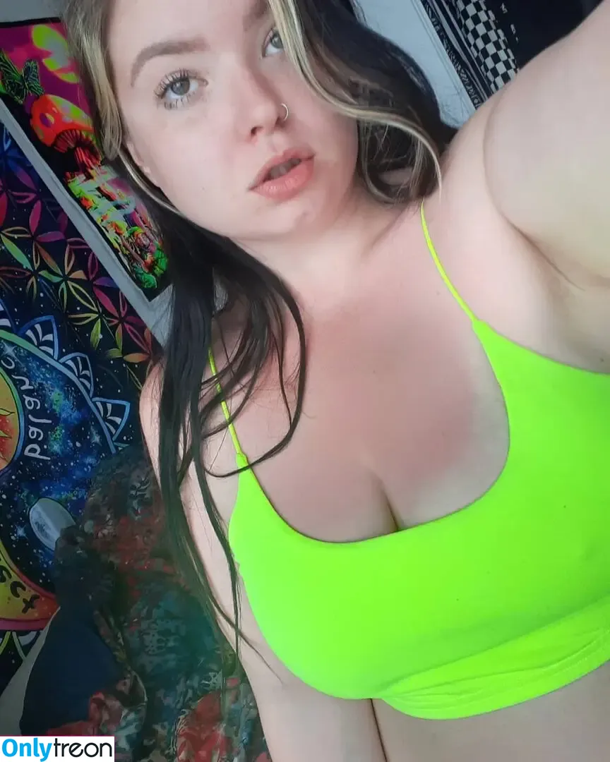 thekinkypanda nude photo #0004 (kiinkypanda)