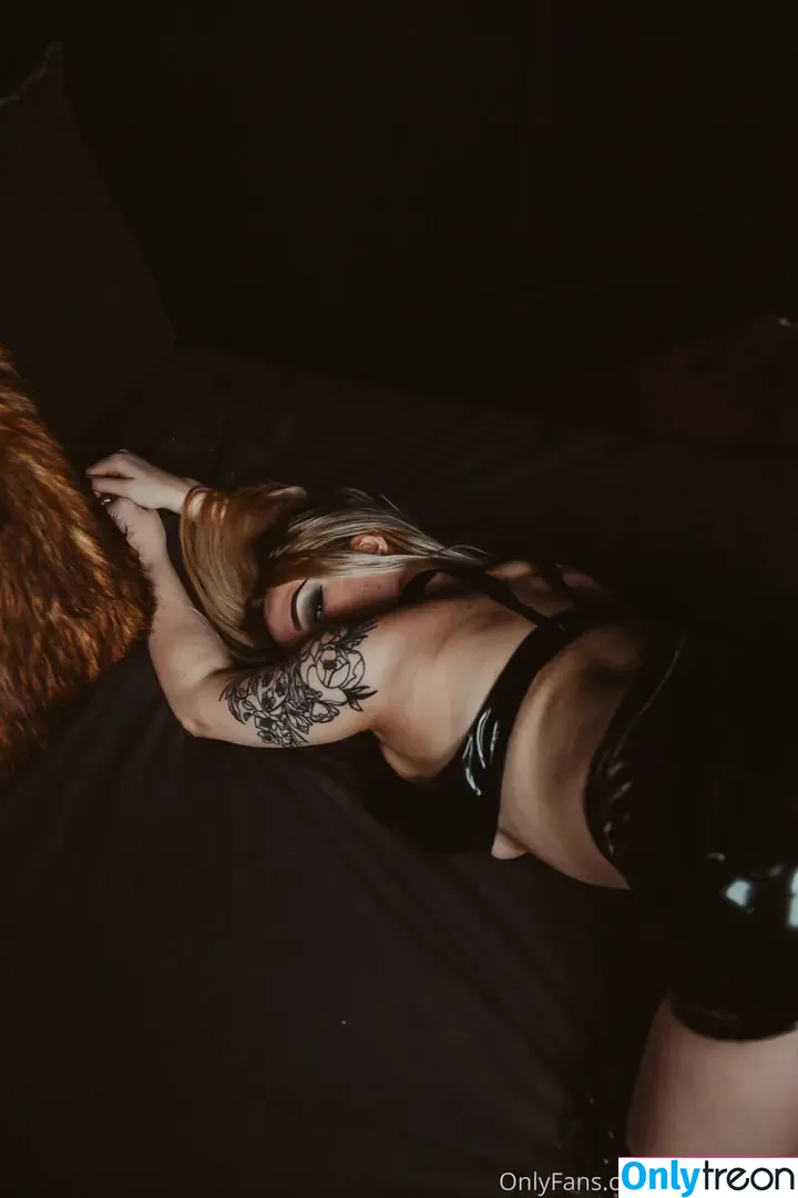 thelilithjane nude photo #0076 (jane.lilith)