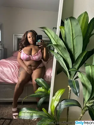 themelonmamma / melon.momma.designs nude photo #0041