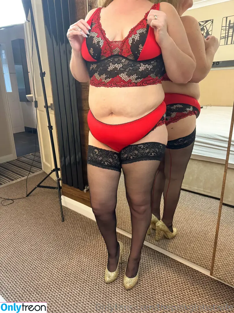 thepinkginhotwife nude photo #0128 (thephotogwife)