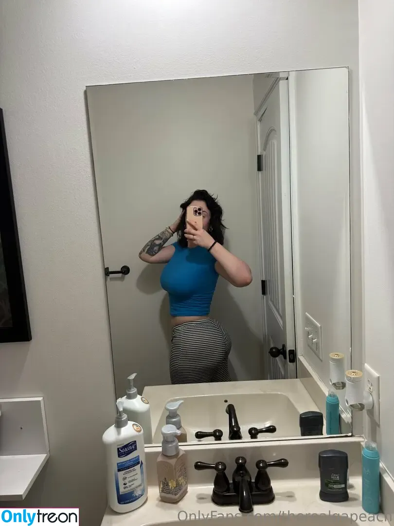 therealgapeach nude photo #0056 (therealgapeach)