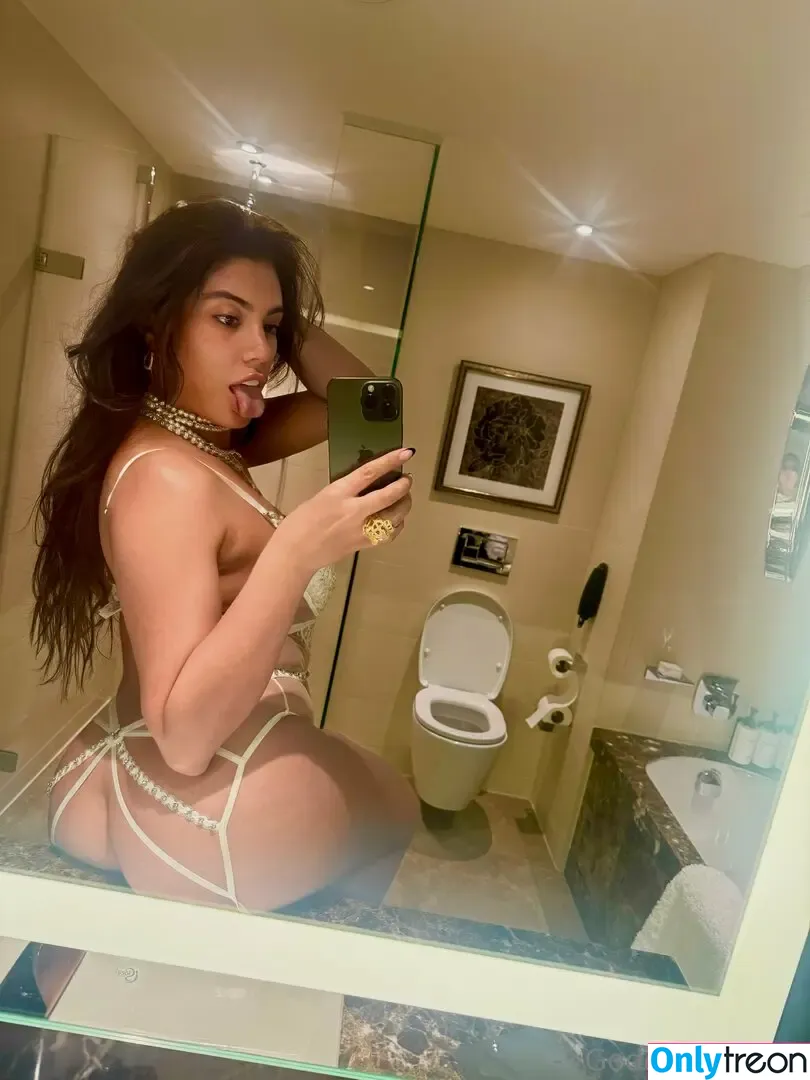 therealgoddessisis nude photo #0072 (therealgoddessisis)