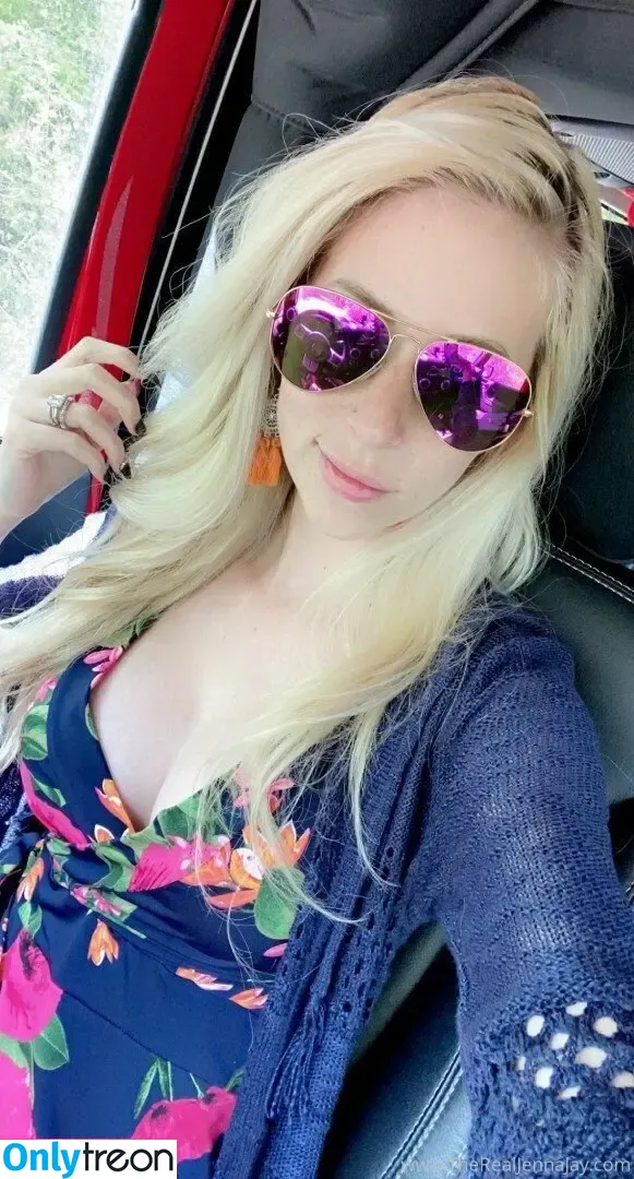 TheRealJennaJay nude photo #0025 (realjennajay / therealjenn)