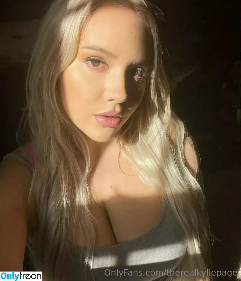 therealkyliepage nude photo #0363 (kyliepageofficial)