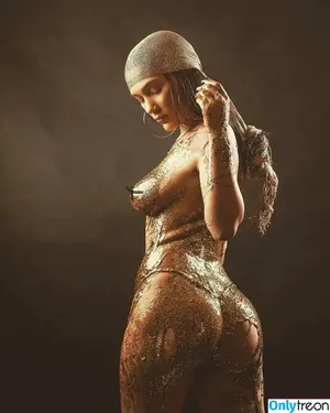 therealroyalskye / royalskyeofficial nude photo #0017