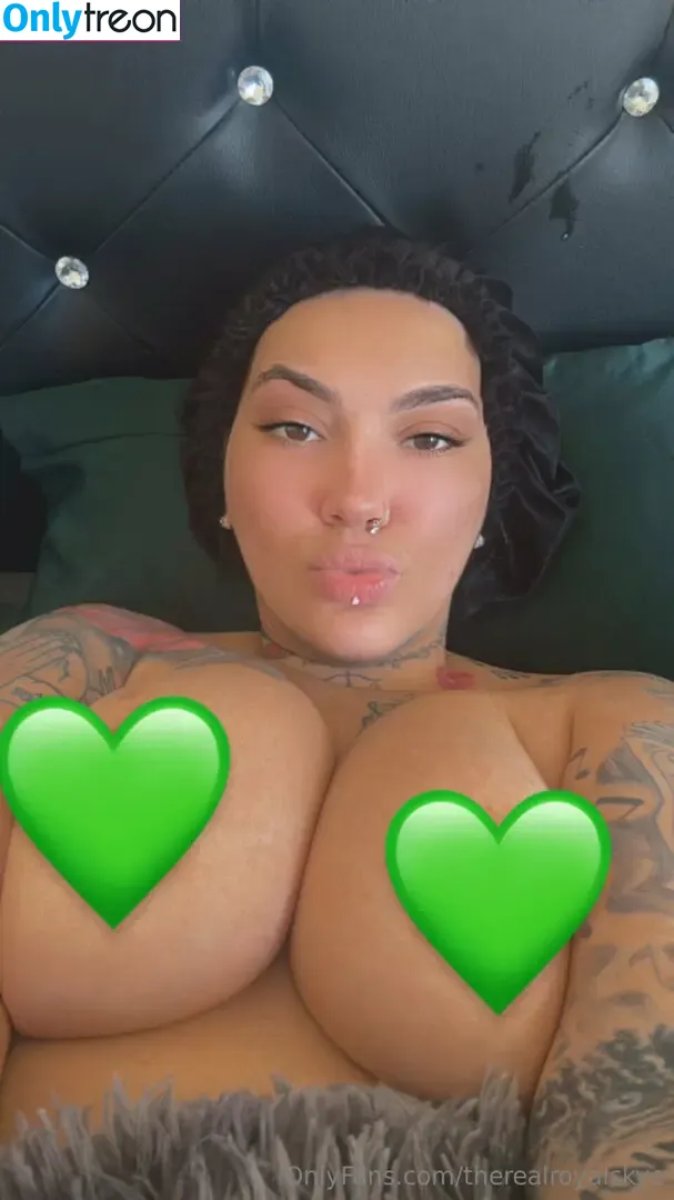 therealroyalskye nude photo #0028 (royalskyeofficial)