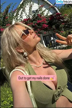 Therese Gudmundsen / thereseutd nude photo #0067