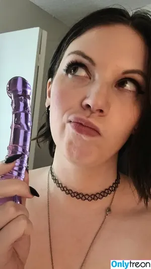 therileydanielsxxx / rileydanielss nude photo #0007